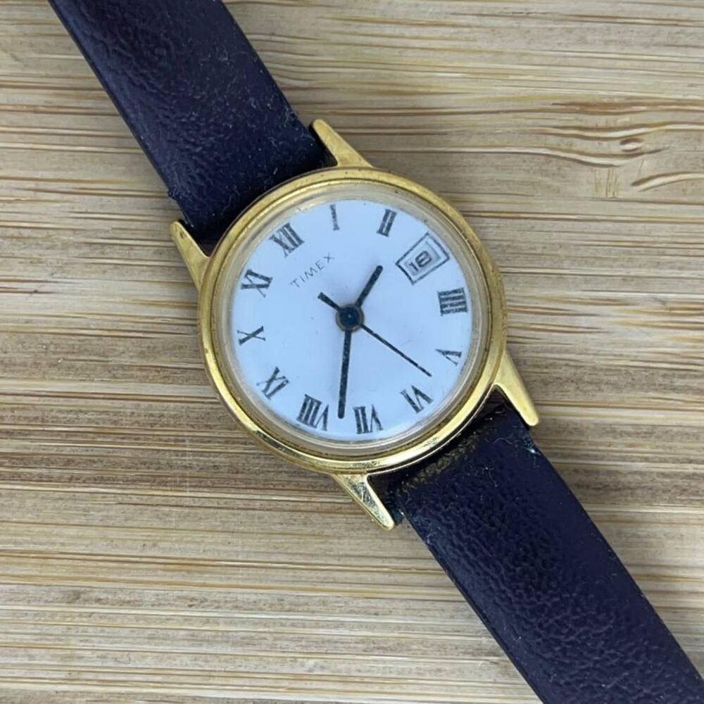 Vintage 90s Timex Watch | Gold Roman Numeral | Date | Dark Academia | Preppy Pet
